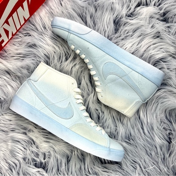 Nike Shoes - Nike Blazer Court Mid PRM